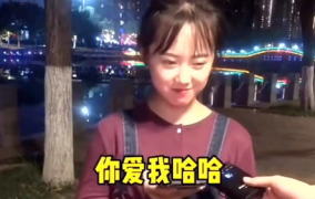 小姐姐被套路哭的视频,小姐姐遭遇套路，情感共鸣引发网友热议